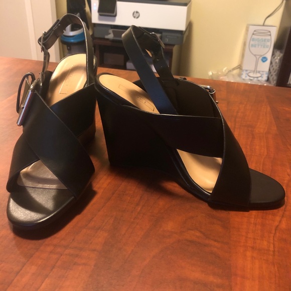 NEW Yoki Wedges - Picture 2 of 8